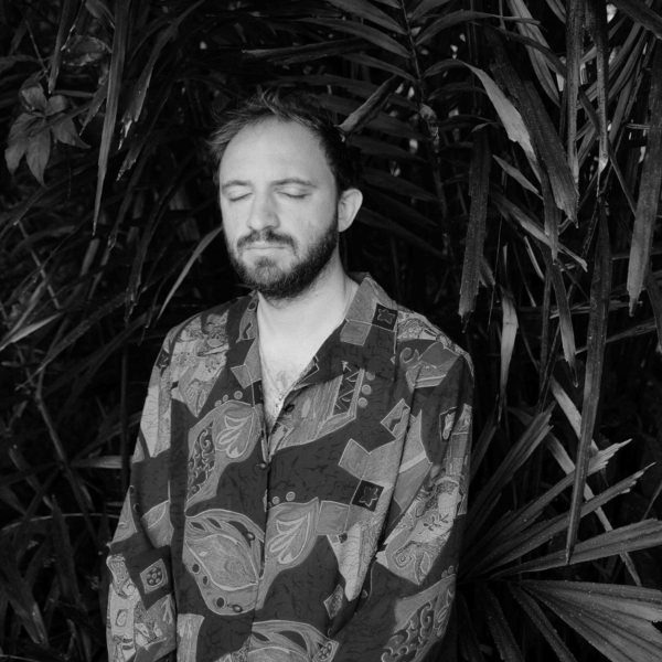 LEO BLOMOV